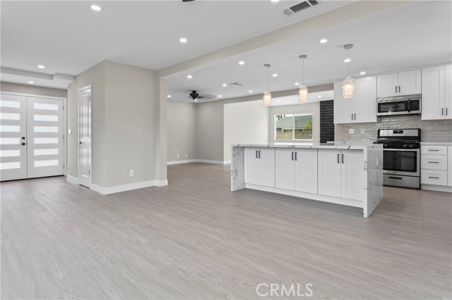 Detail Gallery Image 15 of 33 For 817 S Plymouth Pl, Anaheim,  CA 92806 - 3 Beds | 2/1 Baths
