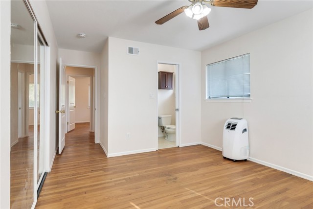 Detail Gallery Image 14 of 27 For 194 W Blaine St, Riverside,  CA 92507 - 4 Beds | 2 Baths