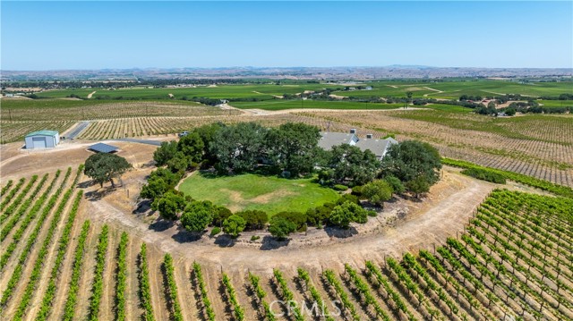 4995 Mill Road, Paso Robles CA: https://media.crmls.org/medias/ec64eeef-6dc3-418c-a2a5-a089253d6529.jpg