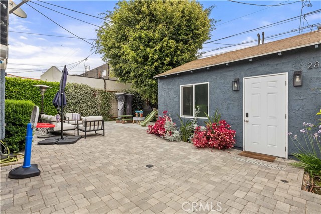2818 S Holt Avenue, Los Angeles CA: https://media.crmls.org/medias/ec65da4d-ad79-4aa0-8e0a-b30ff371a70a.jpg