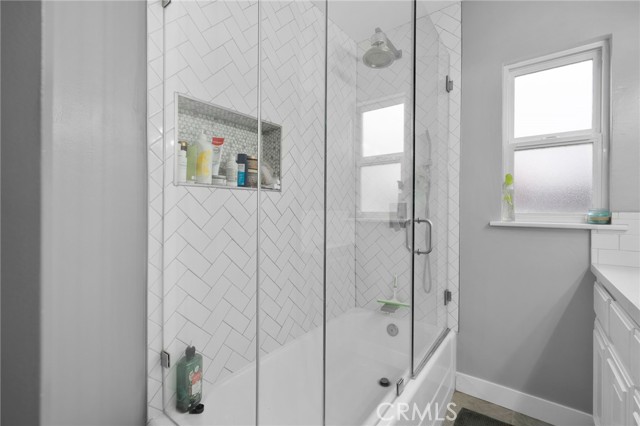 Detail Gallery Image 15 of 32 For 1421 Valencia, San Bernardino,  CA 92404 - 3 Beds | 2 Baths