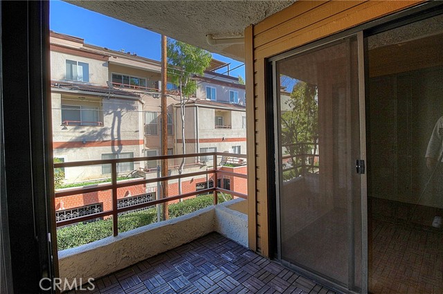 Detail Gallery Image 35 of 40 For 400 N Louise St #205,  Glendale,  CA 91206 - 2 Beds | 2 Baths