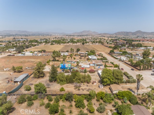 25680 Troy Lane, Menifee CA: https://media.crmls.org/medias/ec68c883-7830-4e83-8da5-b4ebf7053166.jpg