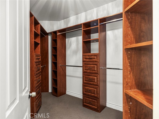 28002 Kenny Lane, Saugus CA: https://media.crmls.org/medias/ec68d898-eb3d-4fec-a356-1d5b170a9717.jpg