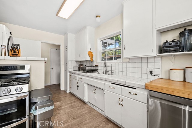 13828 La Cuarta Street photo 16