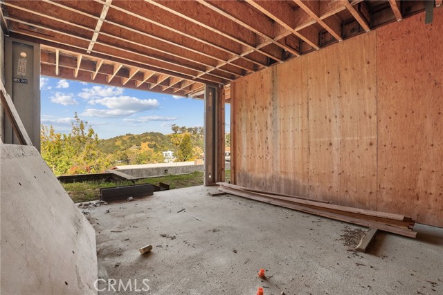 Detail Gallery Image 22 of 29 For 2453 Creston Way, Los Angeles,  CA 90068 - 5 Beds | 3/1 Baths