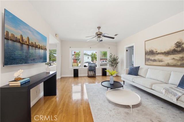 Detail Gallery Image 3 of 29 For 3595 Arizona Street, San Diego,  CA 92104 - 3 Beds | 3/1 Baths