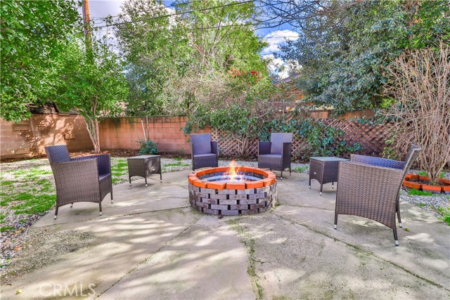21032 Cantara Street, Canoga Park CA: https://media.crmls.org/medias/ec69bc89-ff38-44d6-8f32-5cf6bc885387.jpg
