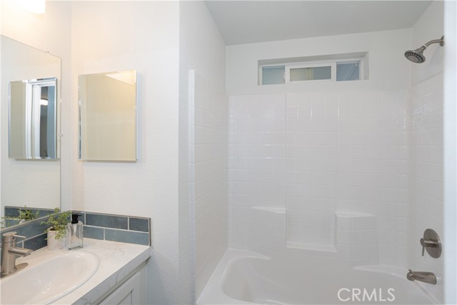 2400 Cienaga Street, Oceano CA: https://media.crmls.org/medias/ec69f6ec-f7fd-46ec-8626-eb2c31449a1d.jpg