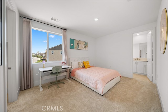 270 Sora, Irvine CA: https://media.crmls.org/medias/ec6ae98b-6287-4ab3-aa74-3479de35511c.jpg