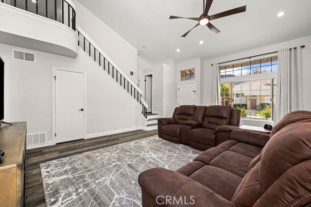 Image 12 of 55 For 11533 Chadwick