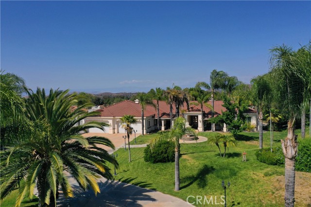 17470 Vanderhill Circle, Perris CA: https://media.crmls.org/medias/ec6c227a-c631-4a8a-a807-9d930672ea59.jpg