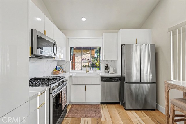 Detail Gallery Image 13 of 46 For 1335 Aphrodite, West Covina,  CA 91790 - 2 Beds | 2 Baths