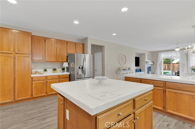 Detail Gallery Image 10 of 50 For 13720 Adams St, Oak Hills,  CA 92344 - 4 Beds | 2 Baths