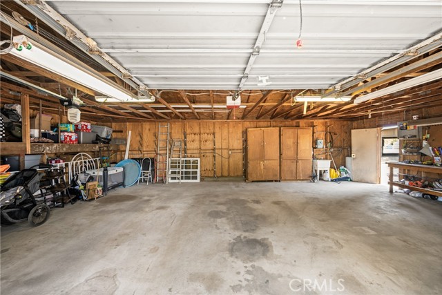 1014 7th Street, Norco CA: https://media.crmls.org/medias/ec6c7b02-3767-4a91-9db6-2f76915c238b.jpg