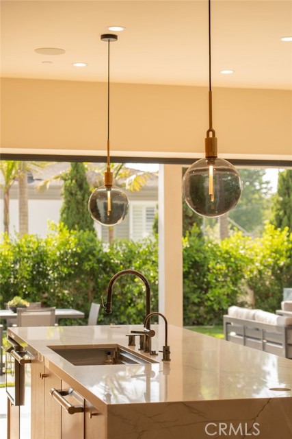1721 Oak Avenue, Manhattan Beach CA: https://media.crmls.org/medias/ec6c867d-1e63-43fb-9152-50a91e136ddd.jpg