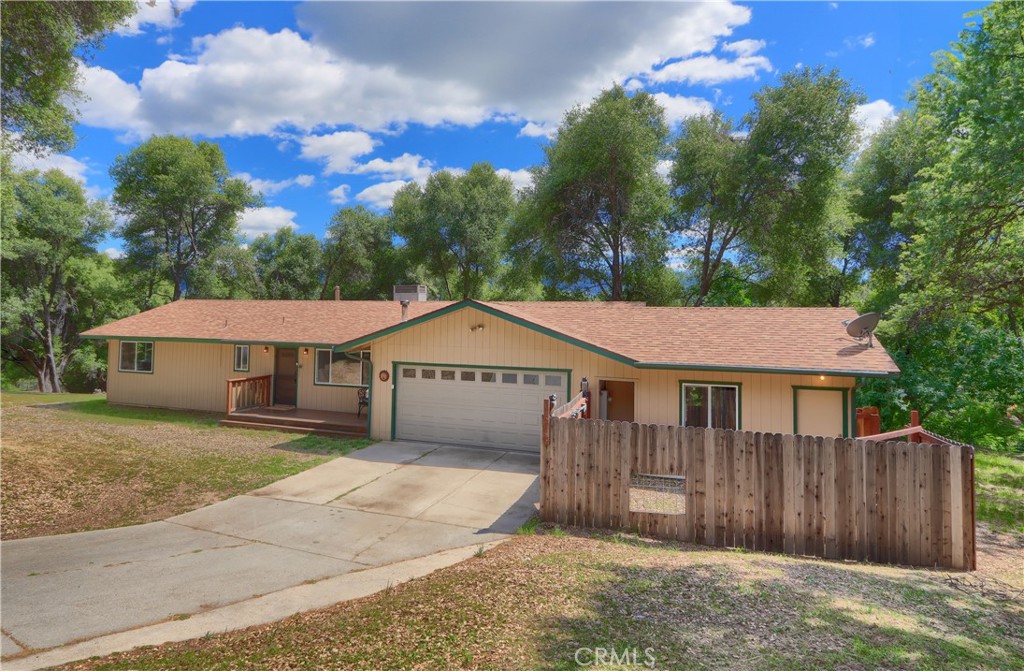 51864 Mountain Quail Place
