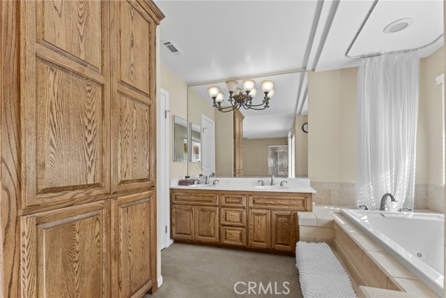 14511 Pine Court, Riverside CA: https://media.crmls.org/medias/ec6d15a8-fe34-4b26-8504-1f245e2012e2.jpg