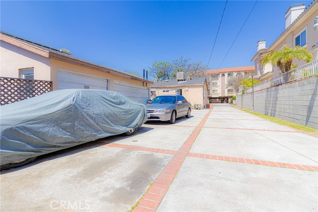 Detail Gallery Image 14 of 29 For 252 W Tujunga Ave, Burbank,  CA 91502 - – Beds | – Baths