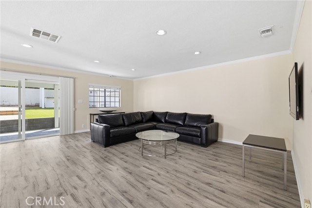 Detail Gallery Image 15 of 42 For 2844 N Brighton St, Burbank,  CA 91504 - 3 Beds | 2 Baths