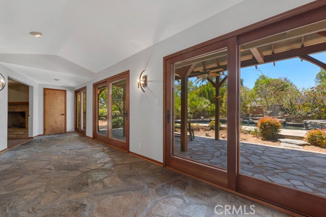 10335 Sylvia Avenue, Porter Ranch CA: https://media.crmls.org/medias/ec6e3974-49e7-436f-ac20-9f698a7821dc.jpg