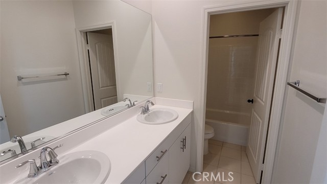 Detail Gallery Image 14 of 35 For 22056 Windham Way, Saugus,  CA 91350 - 4 Beds | 3 Baths