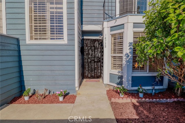 14738 Pioneer Boulevard, Norwalk CA: https://media.crmls.org/medias/ec6f0a22-4a7c-4ee5-aa79-eafbbf403cb1.jpg
