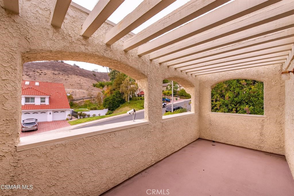 https://media.crmls.org/medias/ec6f5315-c089-468a-8e8d-bf7b01fcfa8f.jpg?preset=X-Large