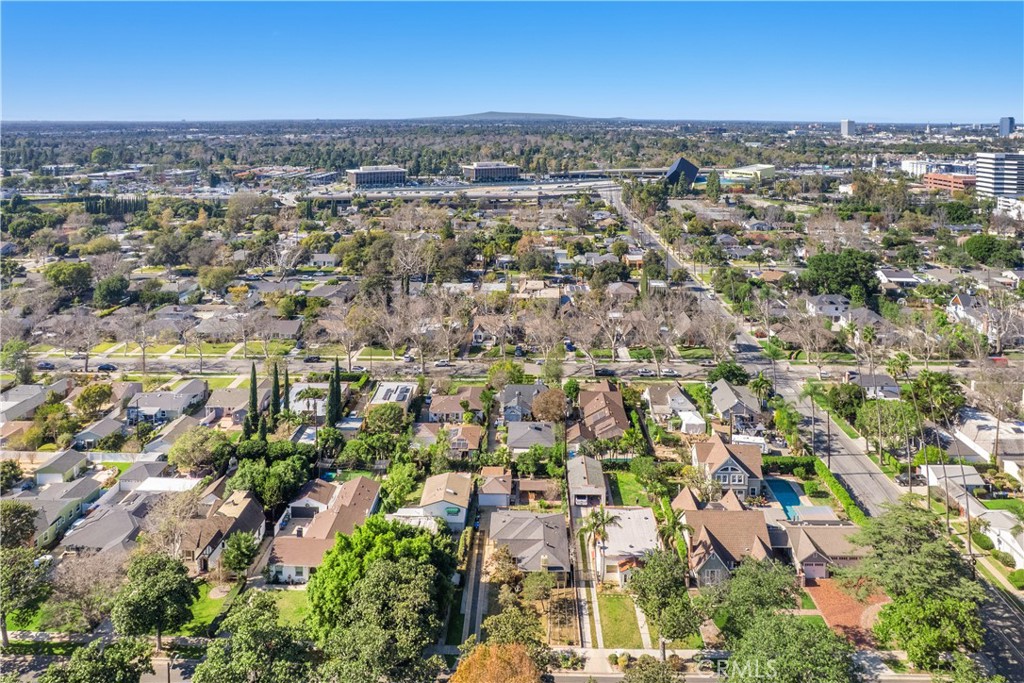 2416 Poinsettia Street N