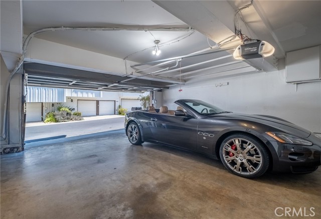 Big 2.5 car garage with plendy of storage