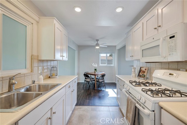 228 W OLD MILL, Corona CA: https://media.crmls.org/medias/ec70f4cf-38ed-4c82-a72f-0b9093a8329f.jpg