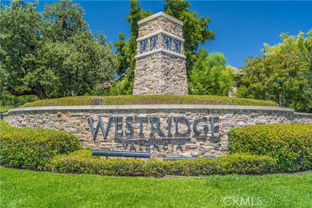 25351 Playa Serena Drive, Valencia CA: https://media.crmls.org/medias/ec71e55b-1cd0-432e-adfb-d0abdd6fada7.jpg