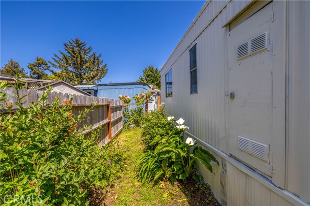 Detail Gallery Image 17 of 39 For 17900 Ocean Dr #46,  Fort Bragg,  CA 95437 - 2 Beds | 1 Baths