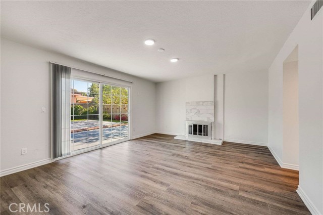 Detail Gallery Image 10 of 37 For 17420 Niagara Ave, Cerritos,  CA 90703 - 4 Beds | 2/1 Baths
