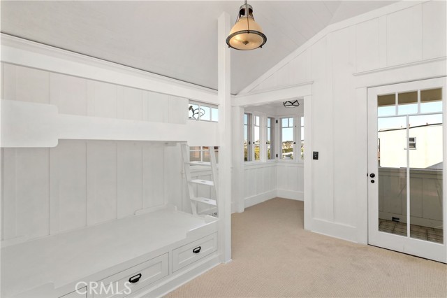 404 17th Street, Manhattan Beach, California 90266, 3 Bedrooms Bedrooms, ,2 BathroomsBathrooms,Residential,Sold,17th,SB21090546