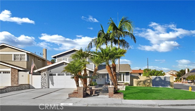 Detail Gallery Image 3 of 33 For 20921 Surge Ln, Huntington Beach,  CA 92646 - 4 Beds | 3 Baths