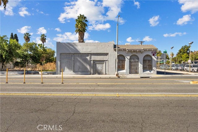 850 N E Street, San Bernardino, California 92410, ,Commercial Sale,For Sale,850 N E Street,CREV23210214