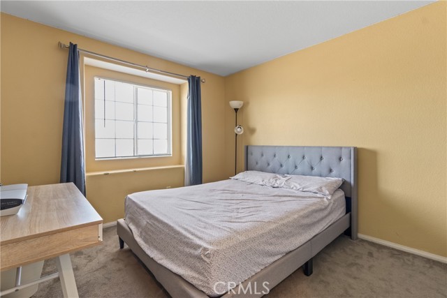 Detail Gallery Image 10 of 14 For 45728 Barham, Lancaster,  CA 93534 - 4 Beds | 3 Baths