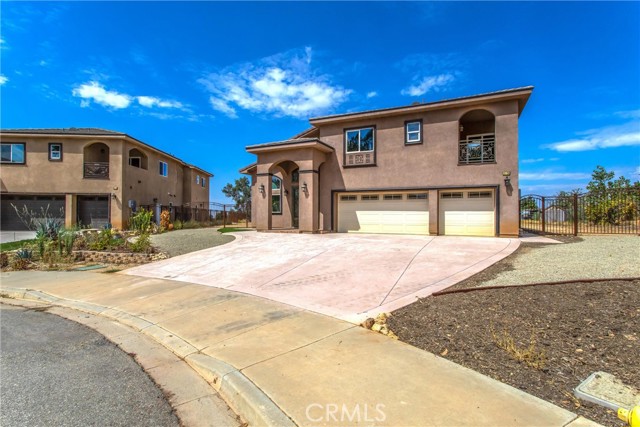 Detail Gallery Image 4 of 75 For 35750 Brookwood Ct, Yucaipa,  CA 92399 - 5 Beds | 4/1 Baths