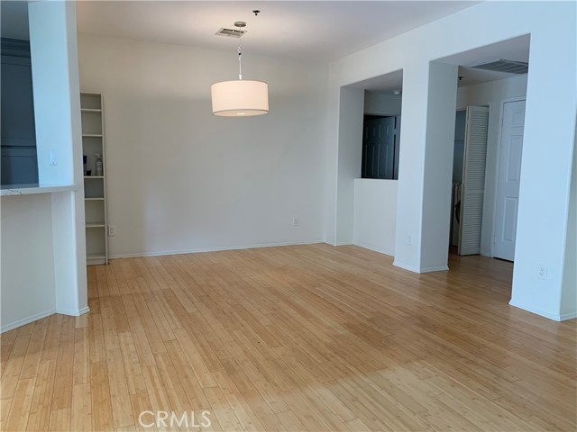 Detail Gallery Image 5 of 18 For 10790 Rose Ave #109,  Los Angeles,  CA 90034 - 2 Beds | 2/1 Baths