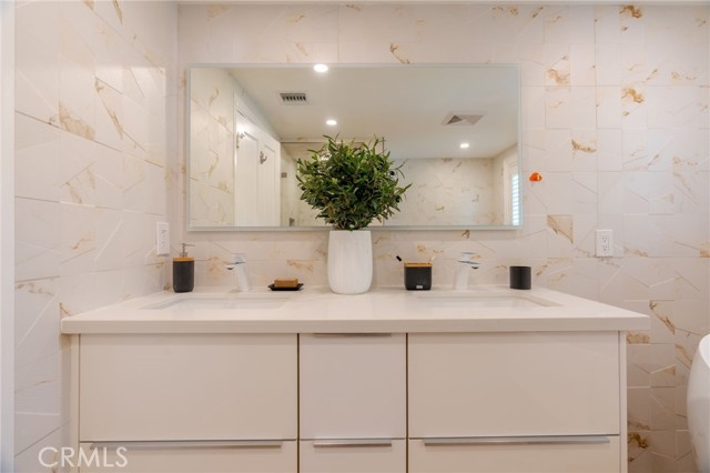 2245 E California Boulevard, San Marino CA: https://media.crmls.org/medias/ec7625ae-9cb9-420a-851e-64312e57505c.jpg