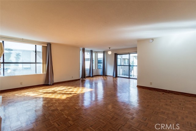 Detail Gallery Image 6 of 36 For 514 N Isabel St #C,  Glendale,  CA 91206 - 3 Beds | 2/1 Baths