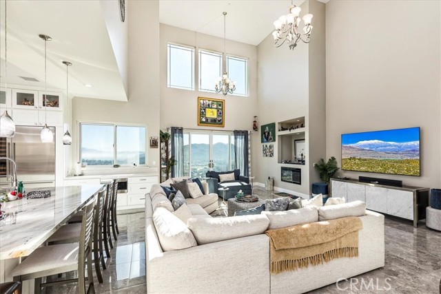 Detail Gallery Image 7 of 74 For 38000 via Vista Grande, Murrieta,  CA 92562 - 5 Beds | 5/2 Baths