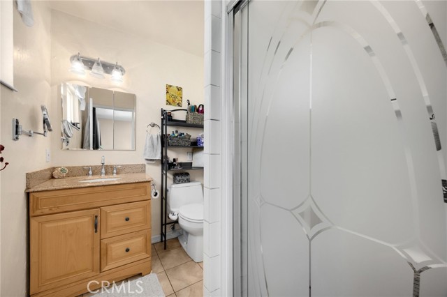 17381 Yorkshire Avenue, Yorba Linda CA: https://media.crmls.org/medias/ec785af9-3738-492e-ac1c-2bc337b923b6.jpg