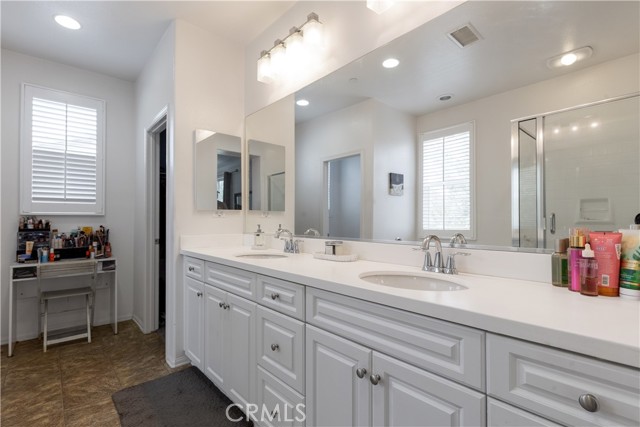 Detail Gallery Image 11 of 38 For 25430 Temescal Valley Ln, Corona,  CA 92883 - 4 Beds | 2/1 Baths