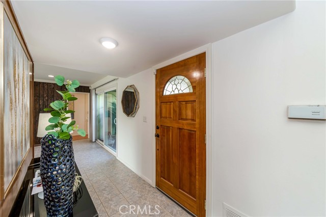 8724 Mulberry Drive photo 3