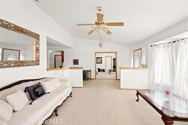 12710 Yorkshire Drive, Apple Valley CA: https://media.crmls.org/medias/ec78f1b1-643f-4111-8d57-da9419ae0554.jpg