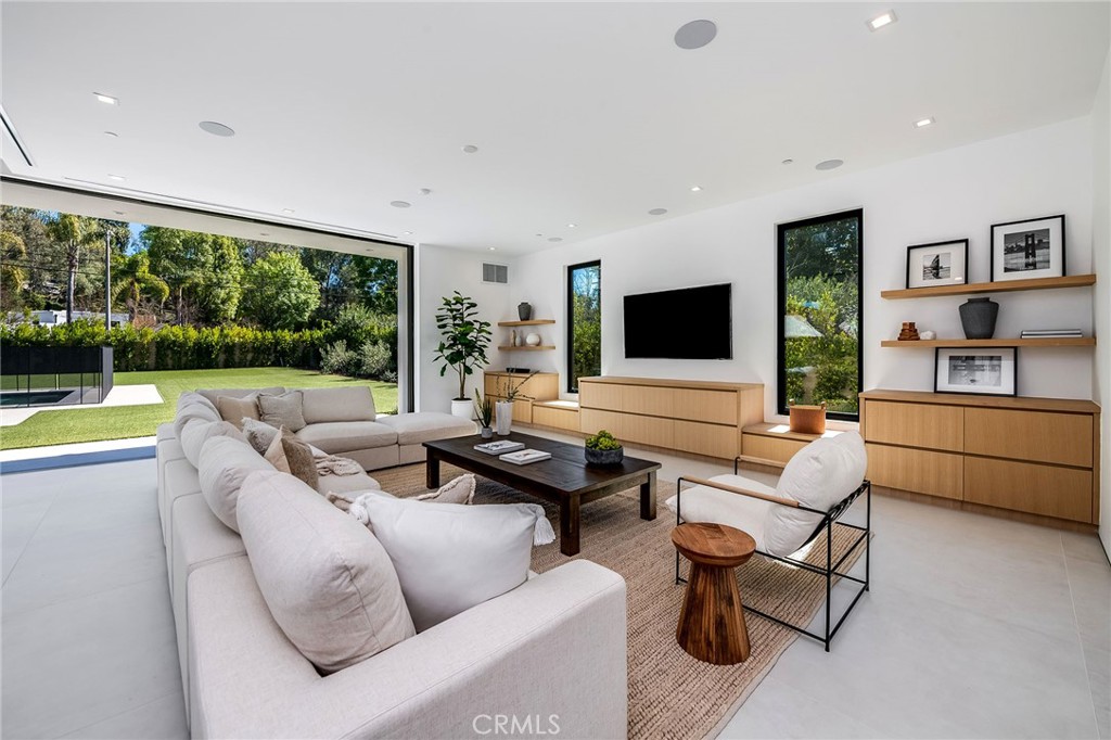 4930 Palomar Drive