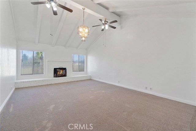 18691 Varden Drive, Madera CA: https://media.crmls.org/medias/ec79131a-8d6f-4370-9bf6-3701443ebdc6.jpg