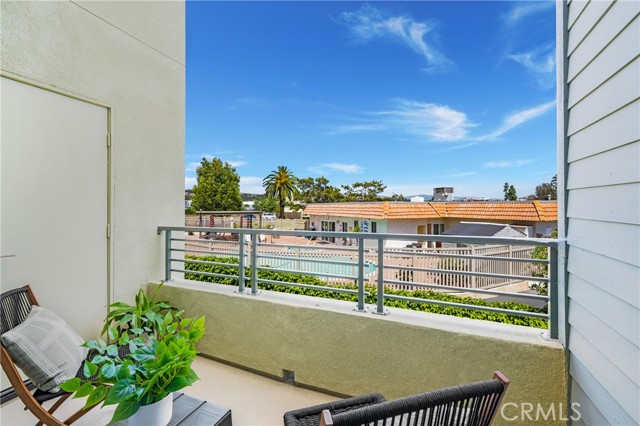 Detail Gallery Image 6 of 39 For 168 N Orange Ave, Brea,  CA 92821 - 3 Beds | 3/1 Baths